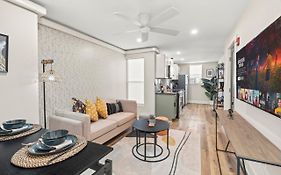 1 Bedroom Passyunk Ave Stunner- Perfect Location